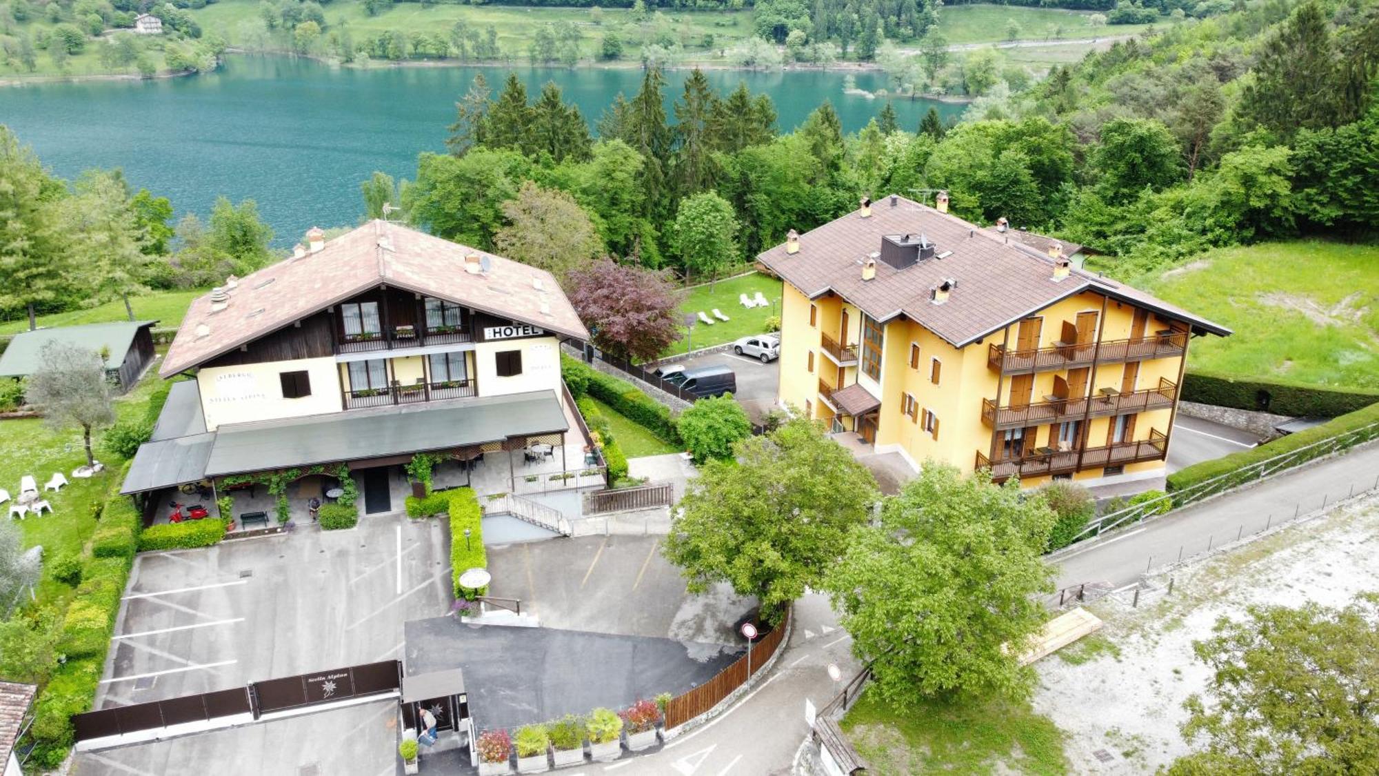 Albergo Stella Alpina Tenno Kültér fotó