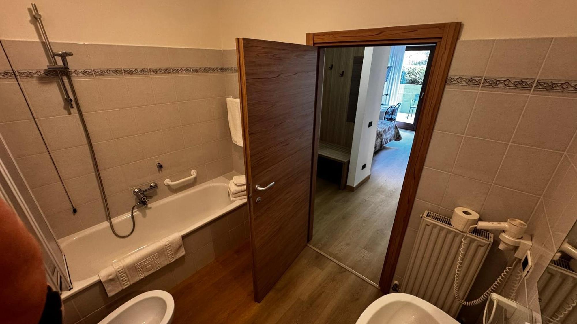 Albergo Stella Alpina Tenno Kültér fotó
