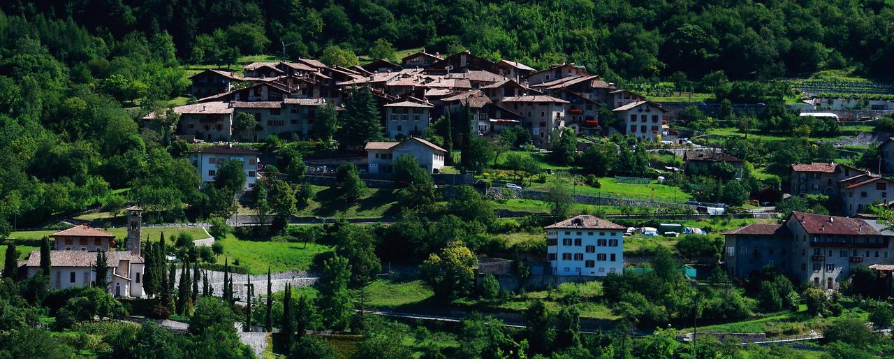 Albergo Stella Alpina Tenno Kültér fotó